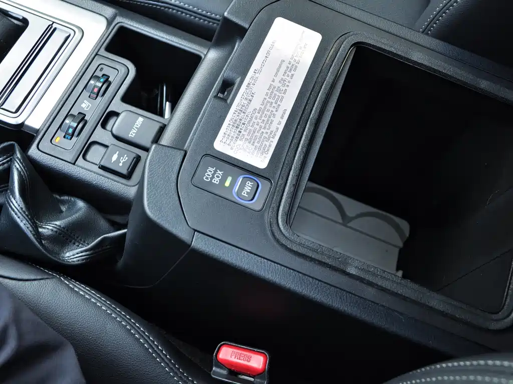Toyota Prado 2019 — фото 12