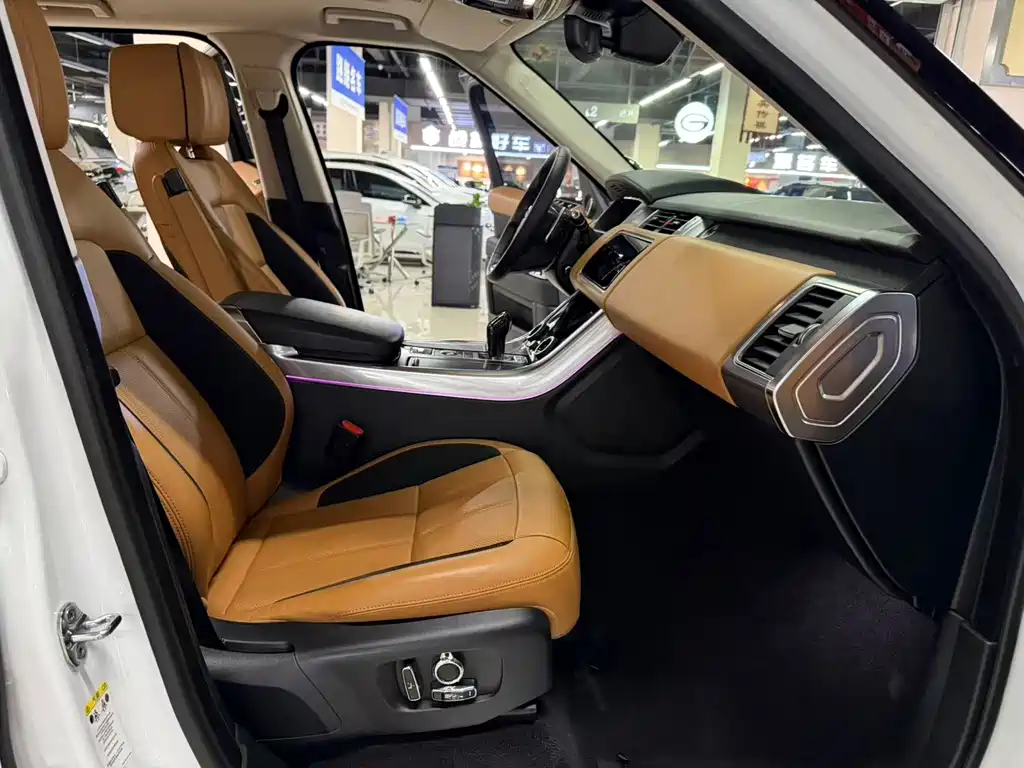 Land Rover Sport 2020 — фото 10