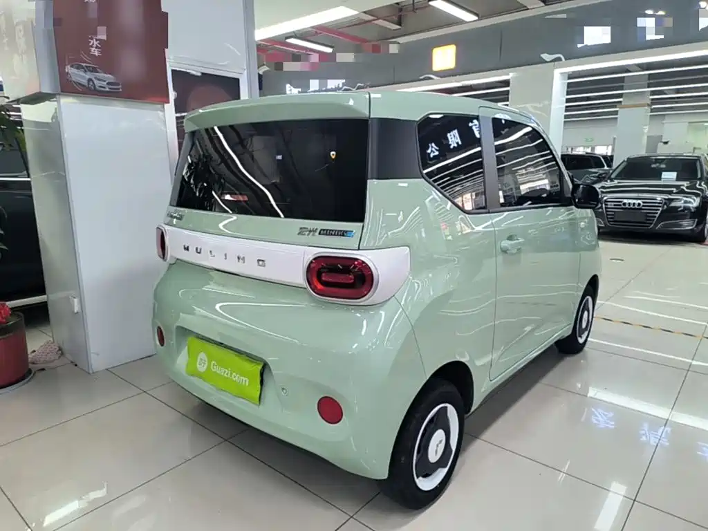 Wuling Hongguang MINIEV 2025