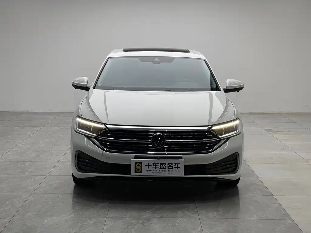 Volkswagen Sagitar 2024