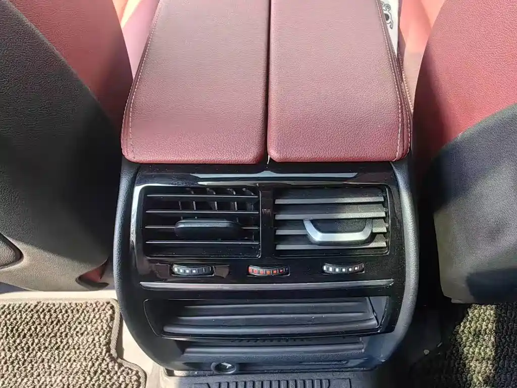 BMW 5 Series 2023 — фото 12