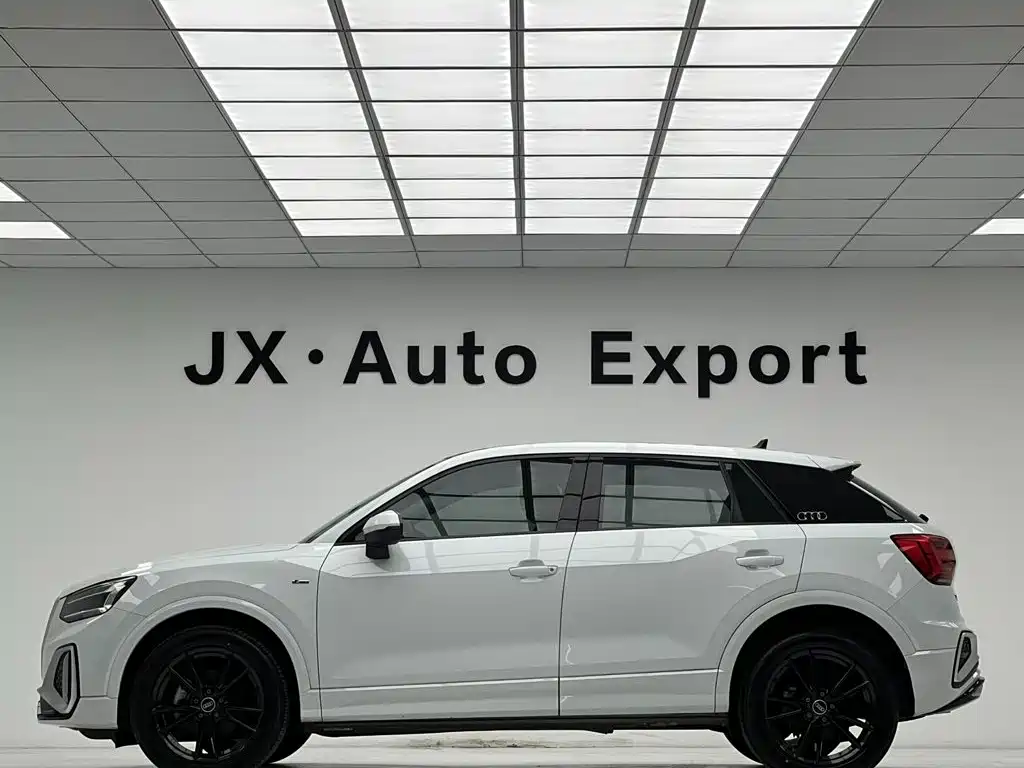 Audi Q2L 2022