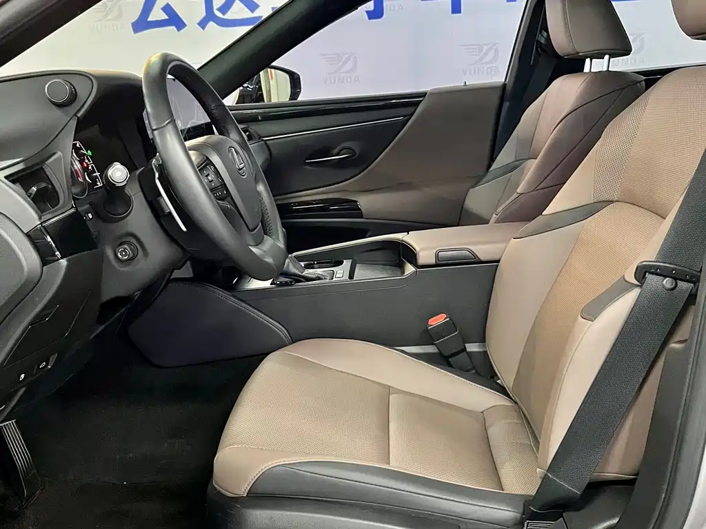 Lexus ES 2023 — фото 9