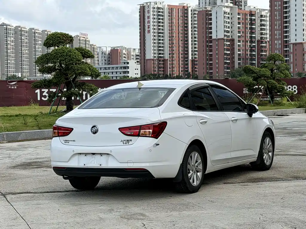 Buick Verano 2017 — фото 10