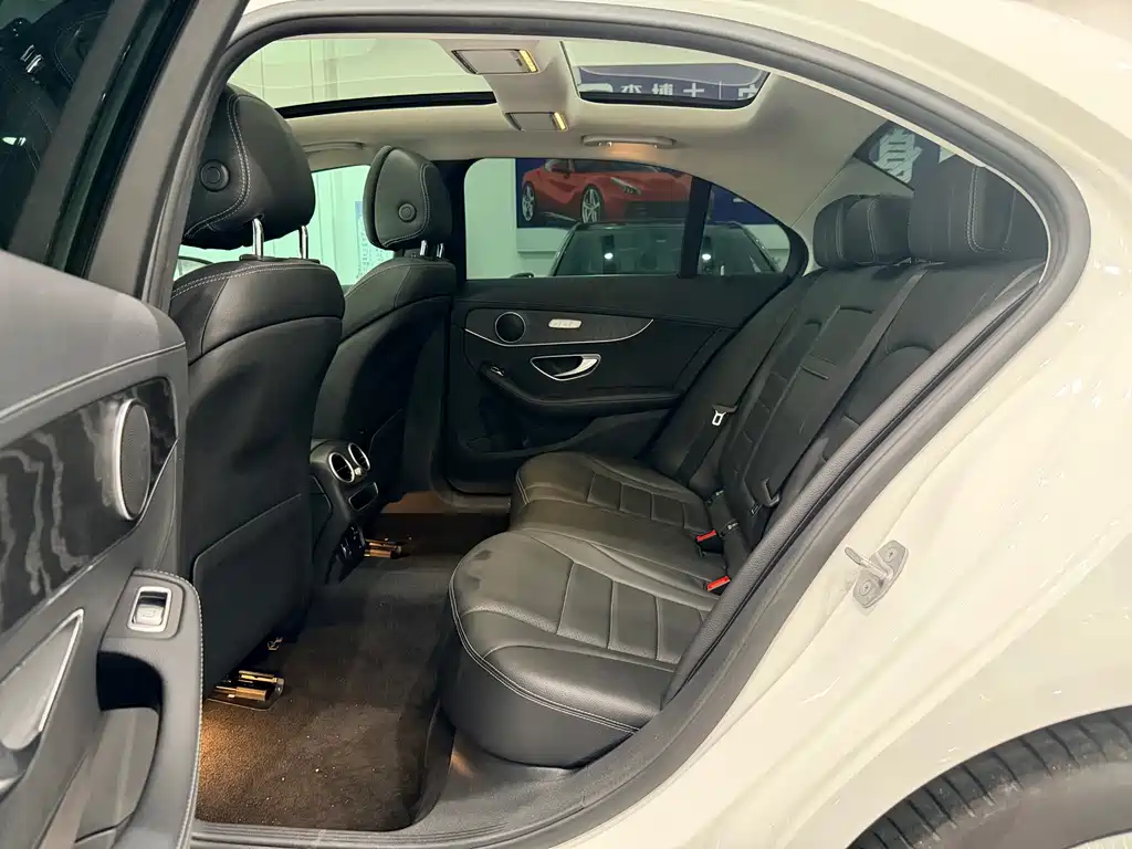 Mercedes-Benz C-Class 2020 — фото 13