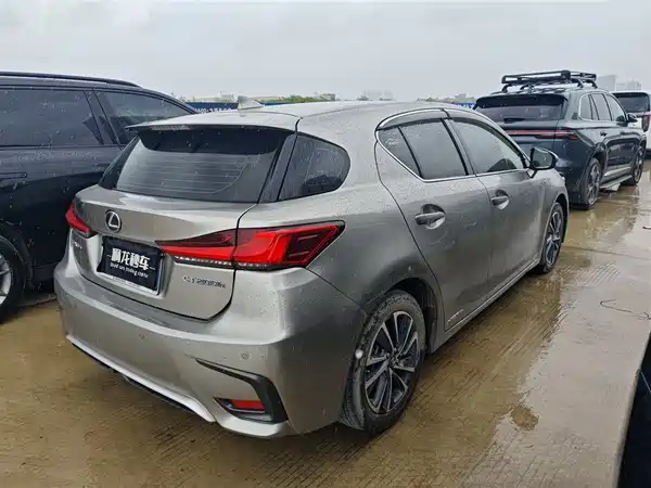 Lexus CT 2021