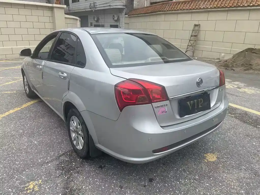 Buick Excelle 2013