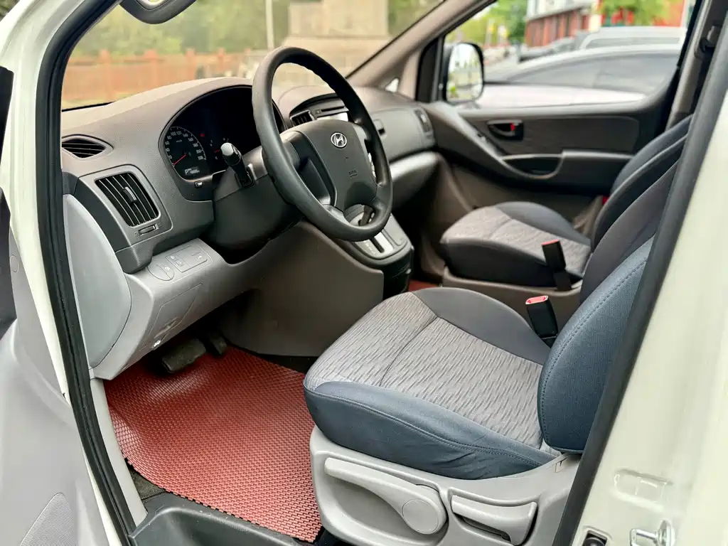 Hyundai H-1 2016 — фото 9