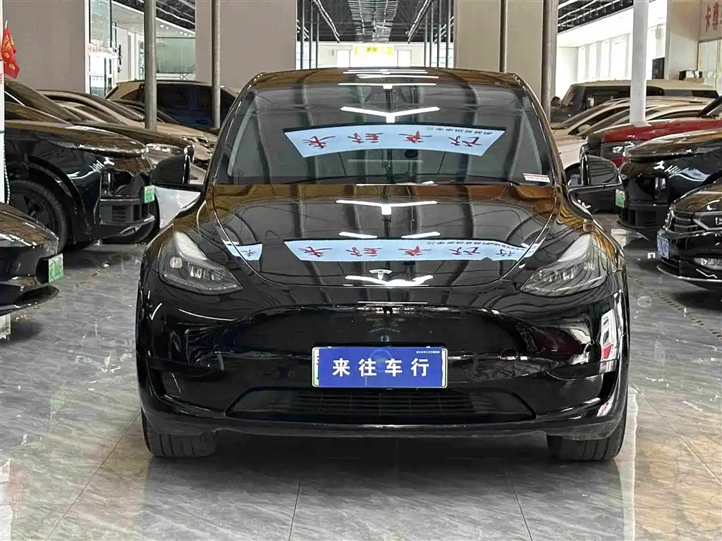 Tesla Model Y 2023 — фото 2