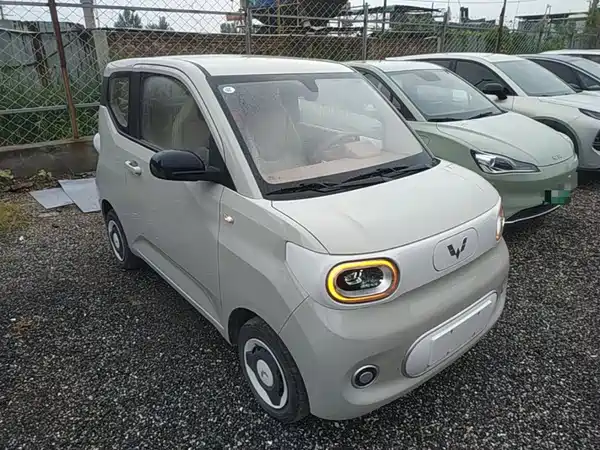 Wuling Hongguang MINIEV 2025