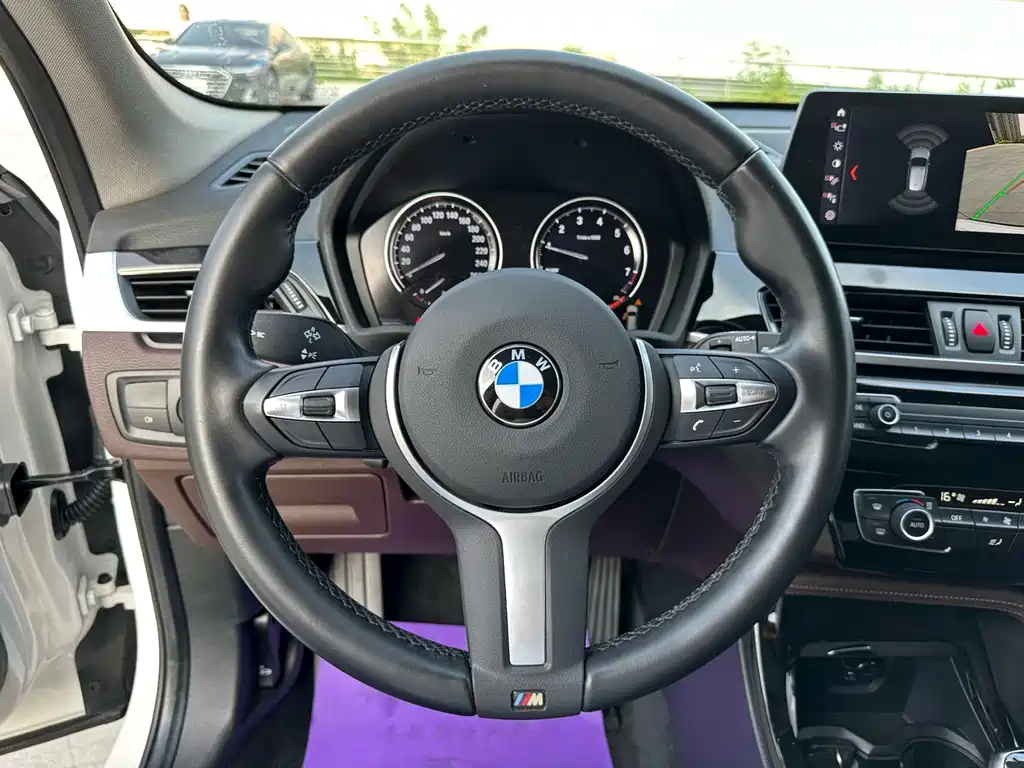 BMW X1 2022 — фото 15