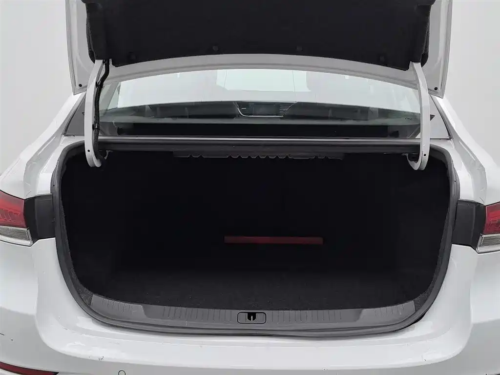 Buick Excelle 2020 — фото 16