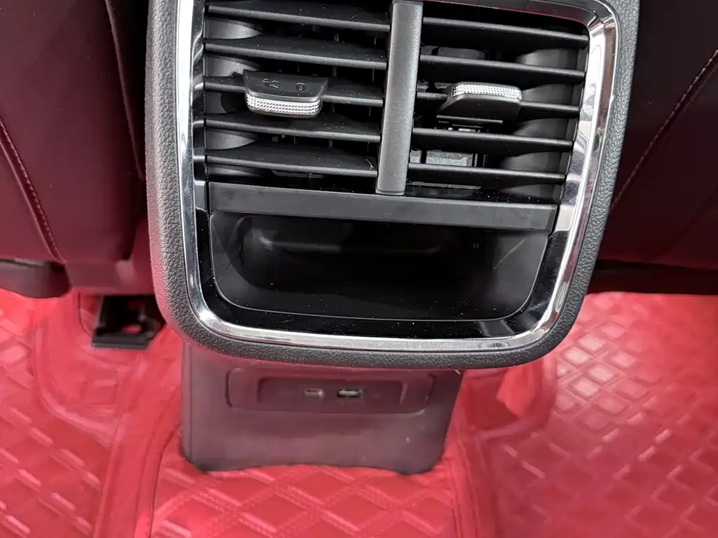 Skoda Octavia 2022 — фото 15