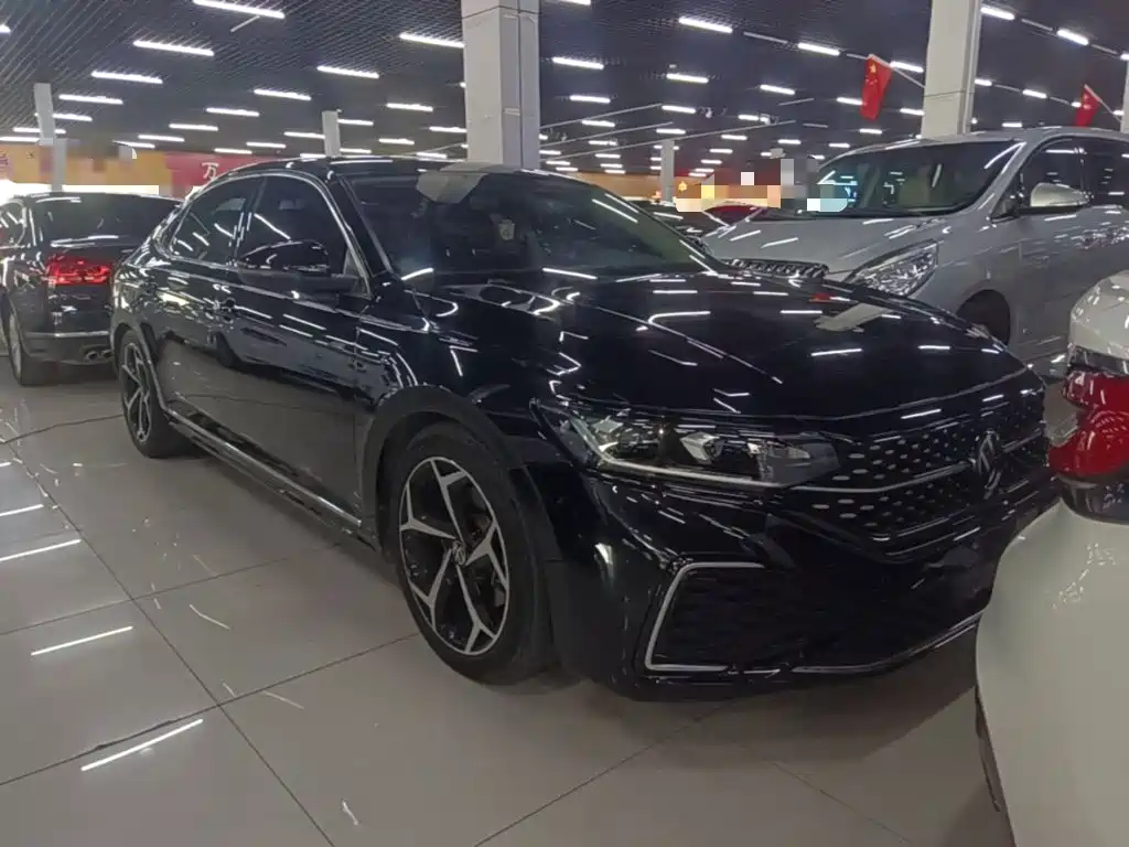 Volkswagen Passat 2024