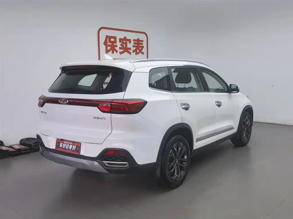 Chery Tiggo 8 2018 — фото 2