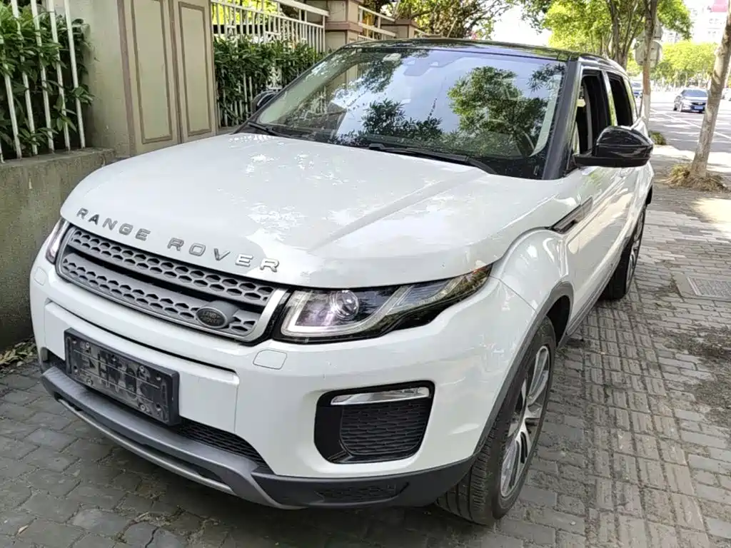 Land Rover Range Rover Evoque 2019 — фото 1