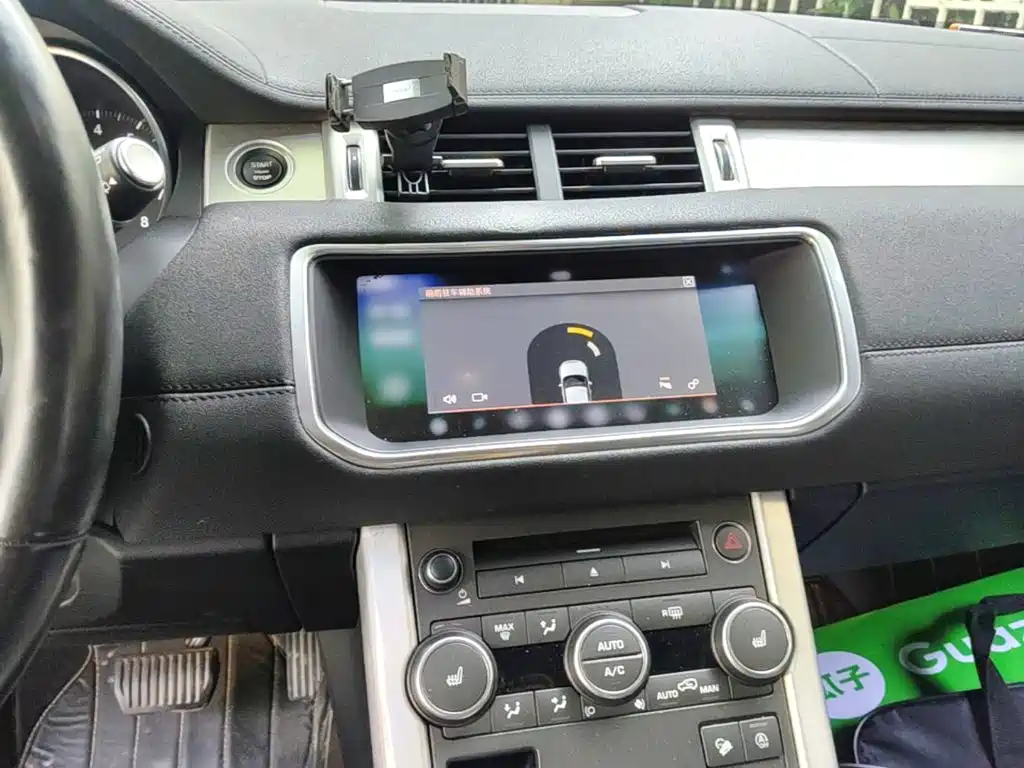 Land Rover Range Rover Evoque 2019 — фото 13