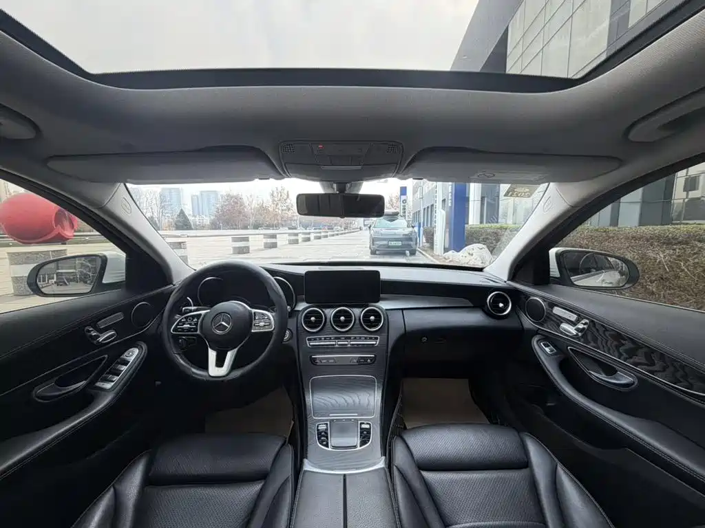 Mercedes-Benz C-Class 2019 — фото 8