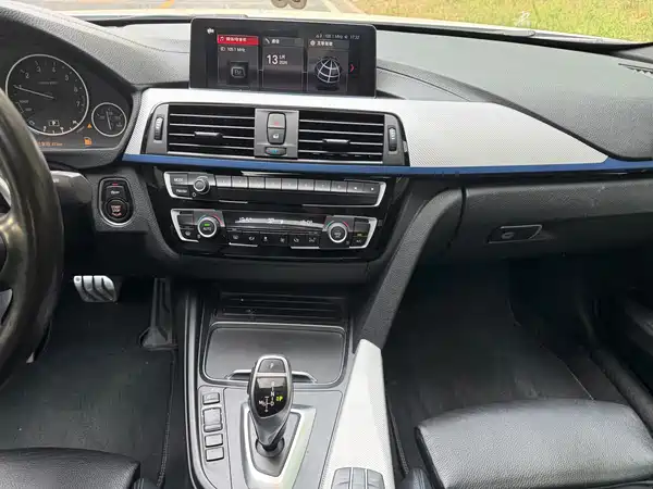 BMW 3 Series 2019