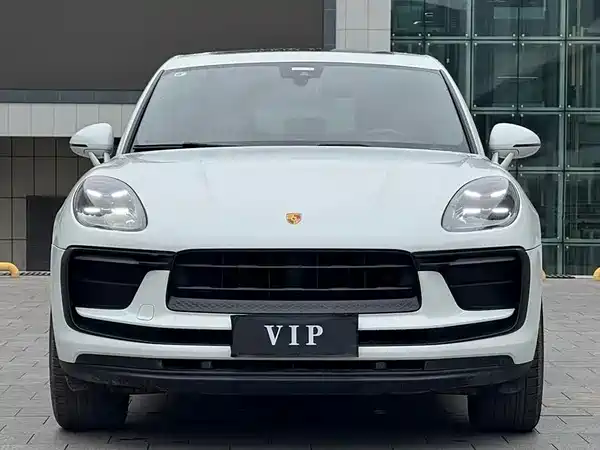 Porsche Macan 2021