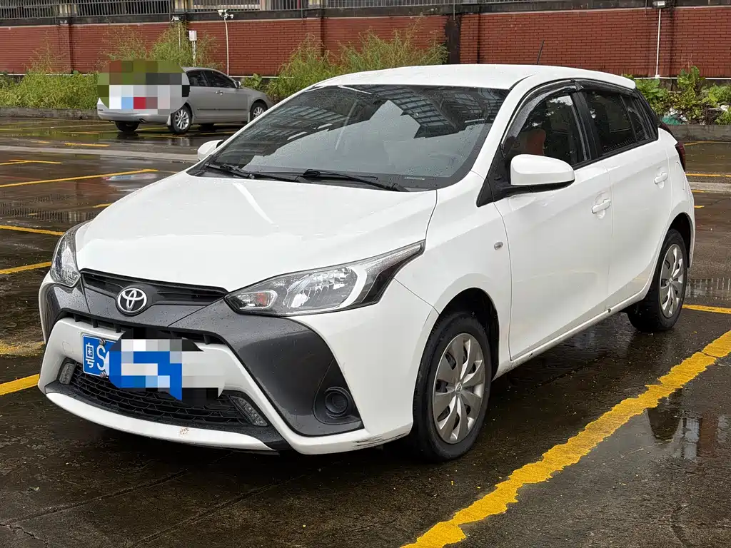 Toyota Yaris L 2019