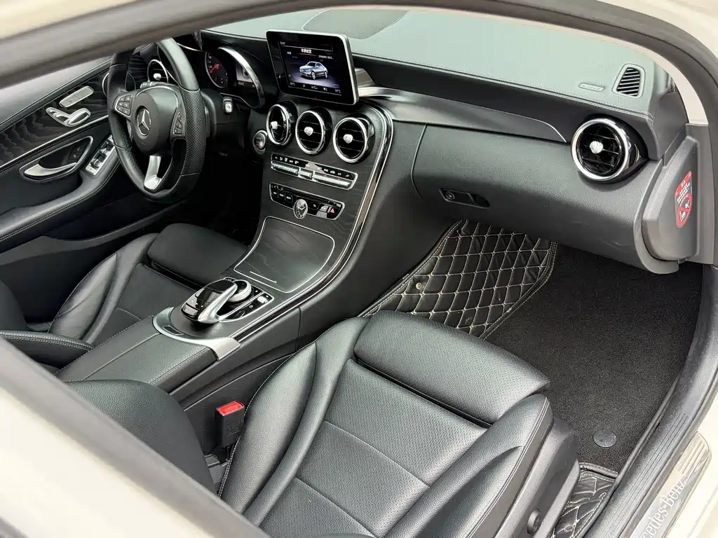 Mercedes-Benz C-Class 2017 — фото 12