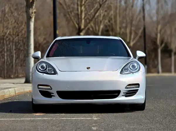 Porsche Panamera 2012