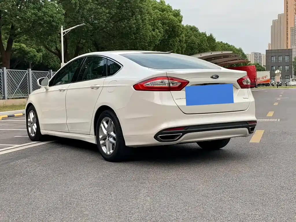 Ford Mondeo 2013 — фото 4