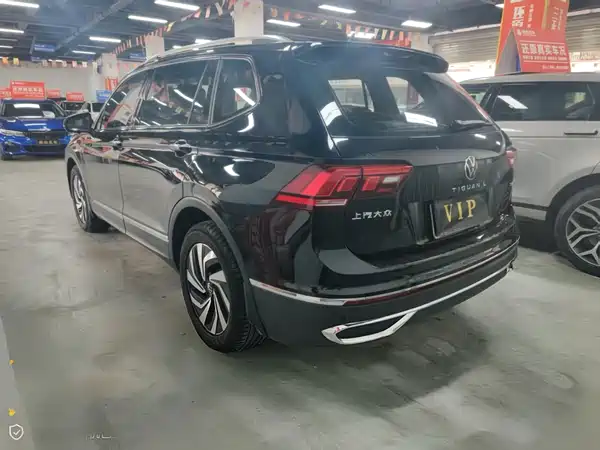 Volkswagen Tiguan L 2023