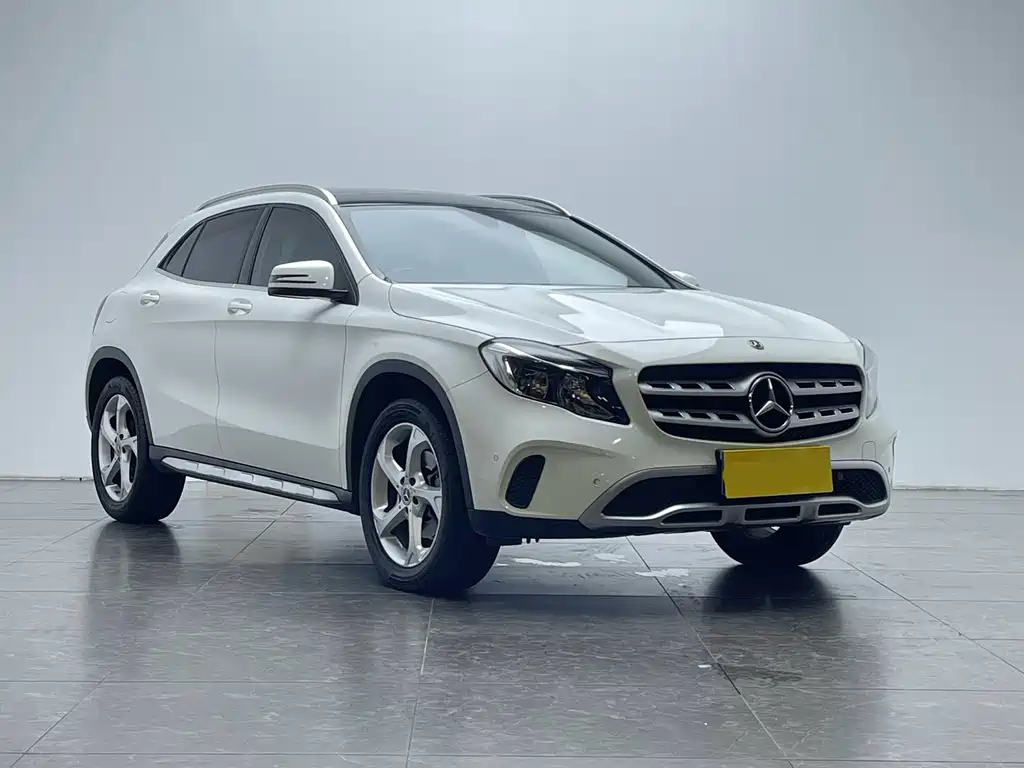 Mercedes-Benz GLA 2020