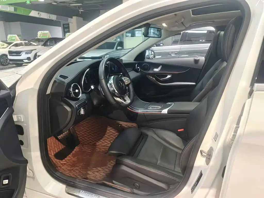 Mercedes-Benz C-Class 2021 — фото 10