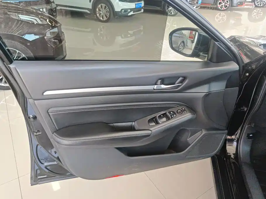 Nissan Teana 2020
