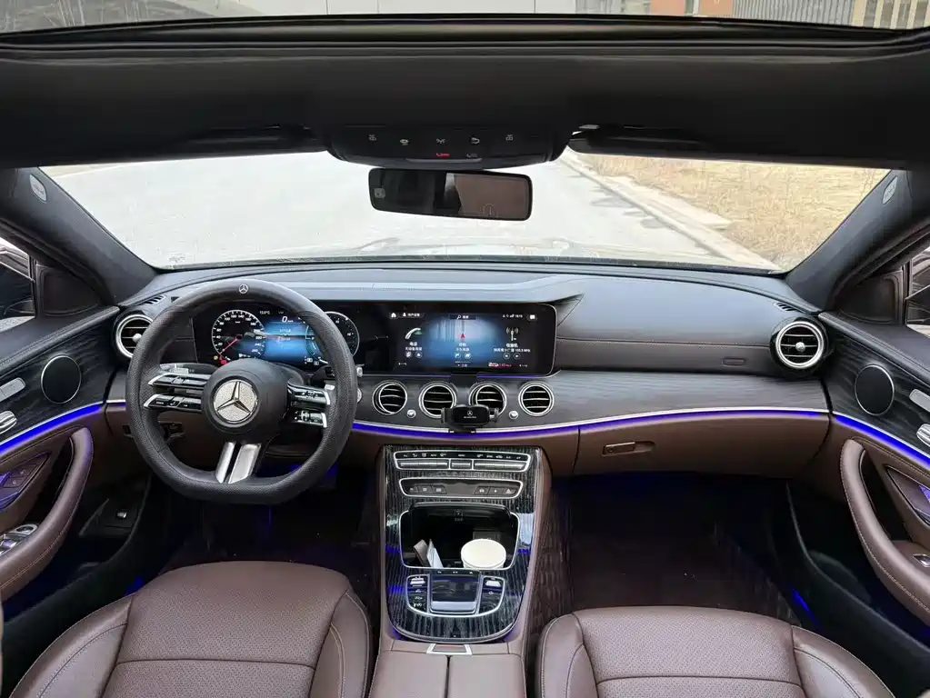 Mercedes-Benz E-Class 2023 — фото 9