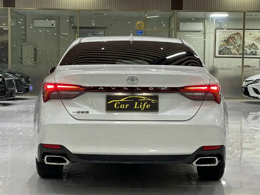 Toyota Avalon 2023 — фото 11