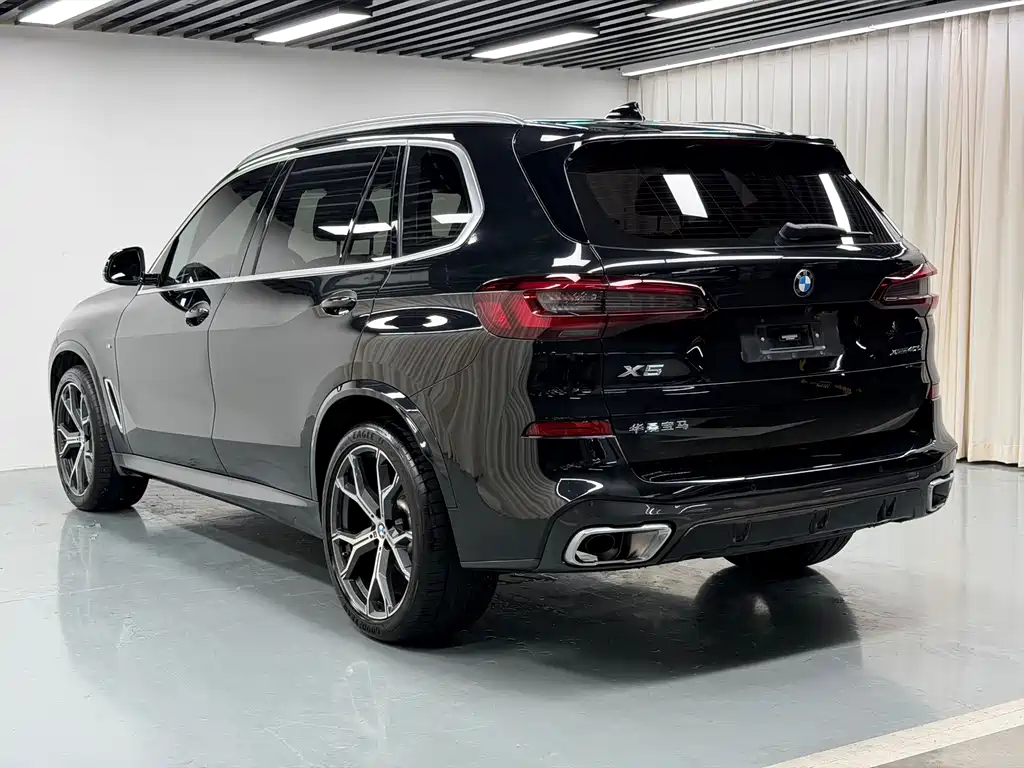BMW X5 2023 — фото 27