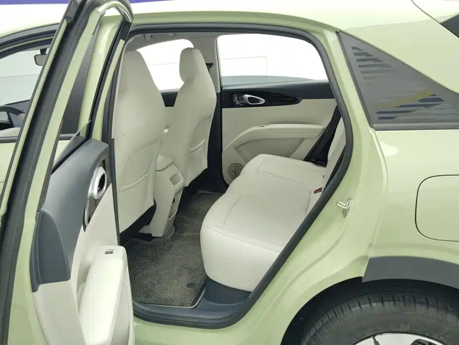 Geely Galaxy Starwish 2025 — фото 11