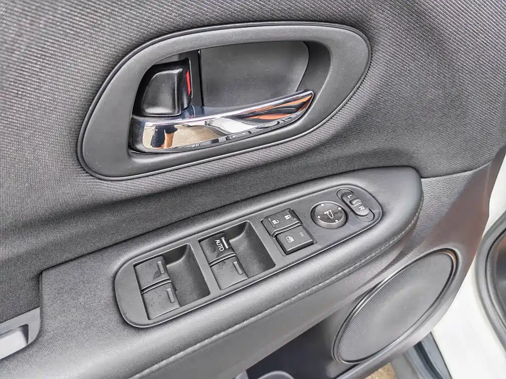 Honda Vezel 2022 — фото 13
