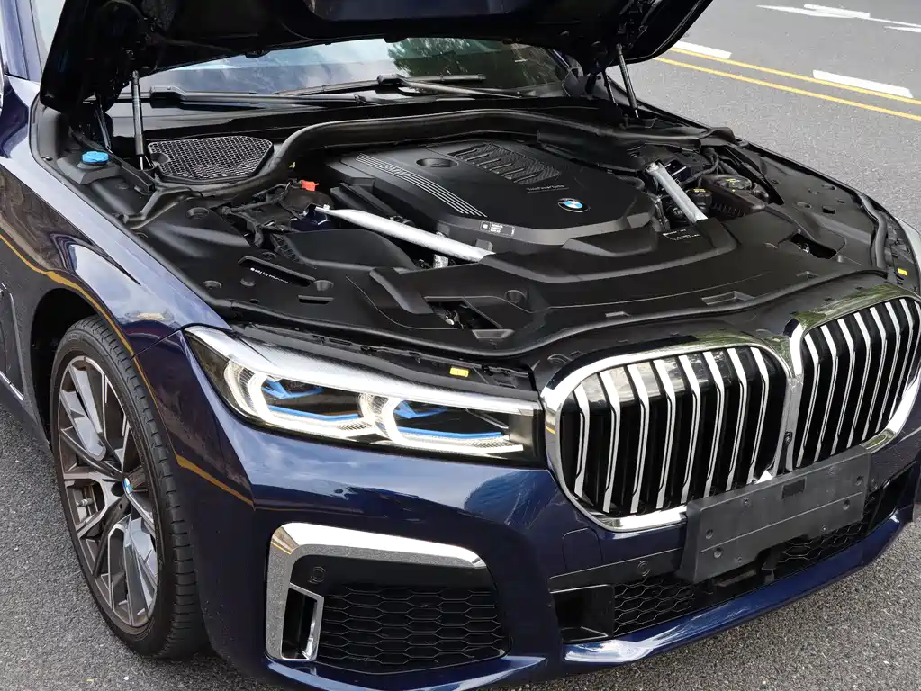 BMW 7 Series 2022 — фото 10