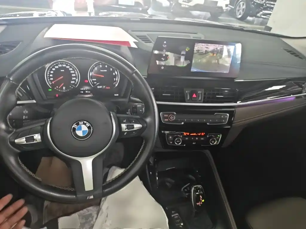 BMW X2 2023 — фото 10