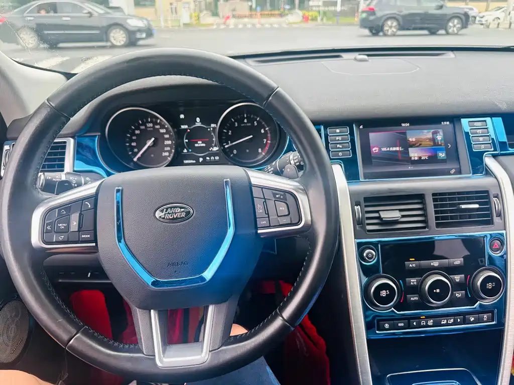 Land Rover Discovery Sport 2019 — фото 16