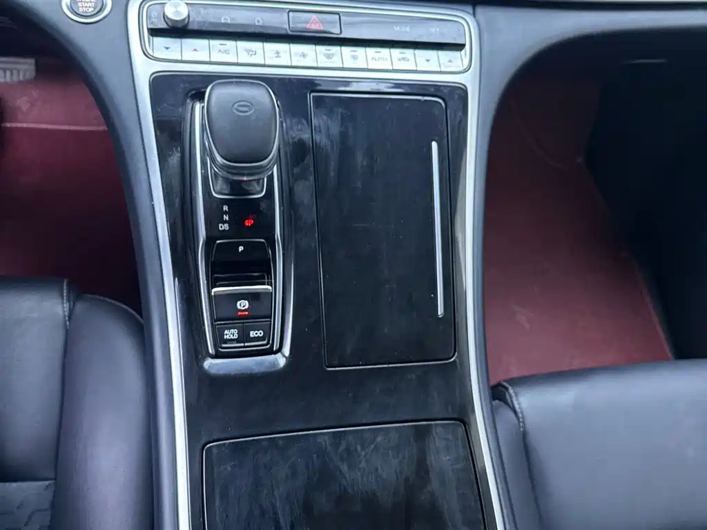 GAC Motor Trumpchi M8 2023 — фото 17