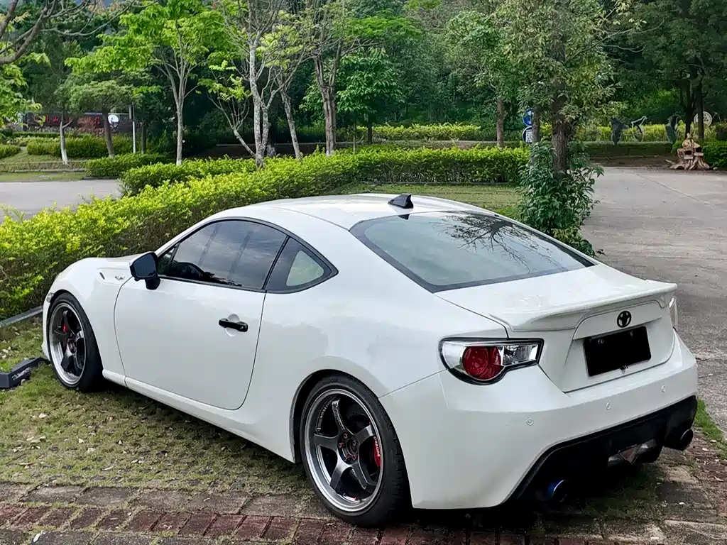 Toyota 86 2014 — фото 15