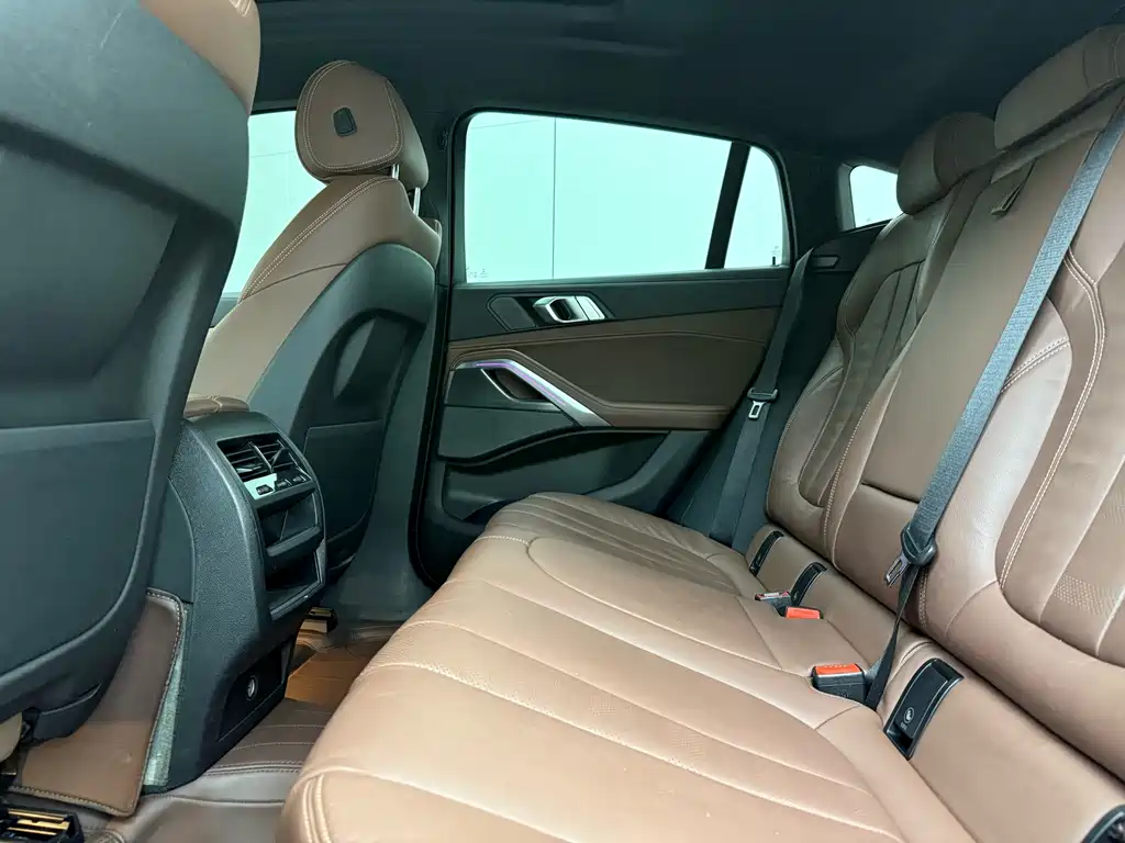 BMW X6 2022 — фото 10