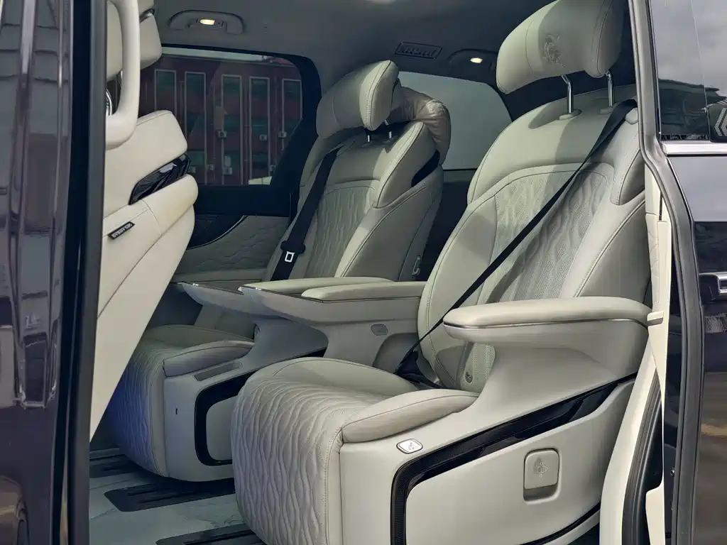 Dongfeng Forthing Xinghai V9 2024 — фото 18