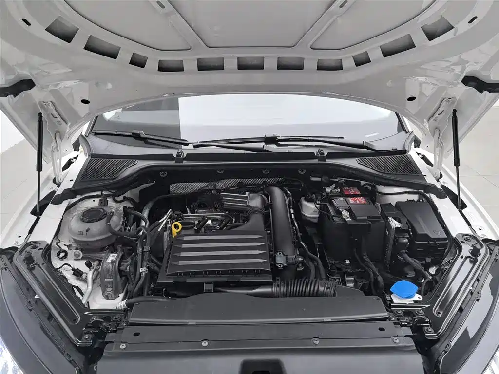 Skoda Octavia 2021 — фото 6