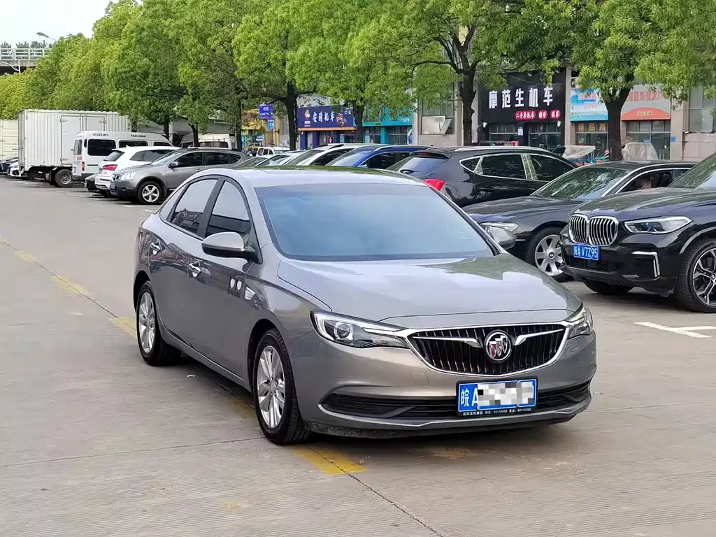 Buick Excelle 2018 — фото 3