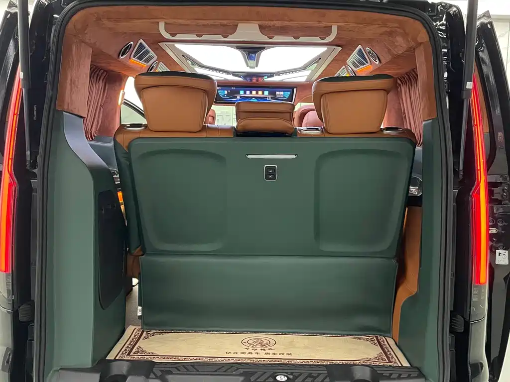 Ford Tourneo 2023 — фото 16
