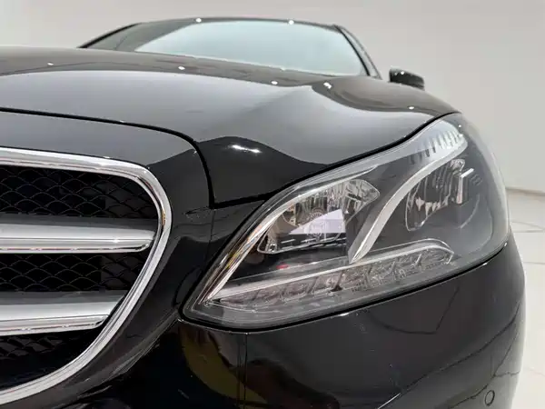 Mercedes-Benz E-Class 2015