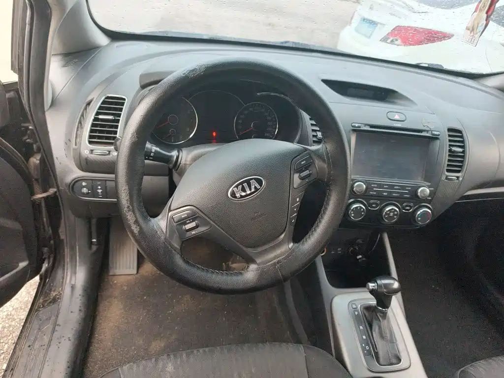 Kia K3 2015