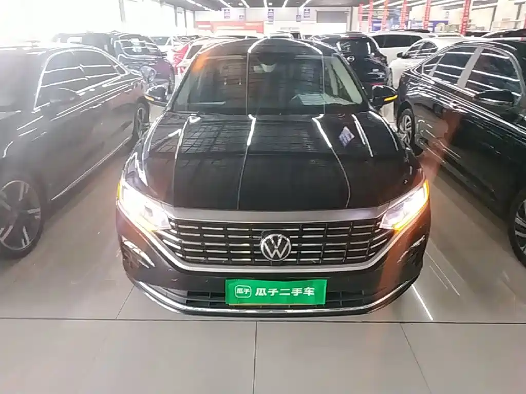 Volkswagen Passat 2022